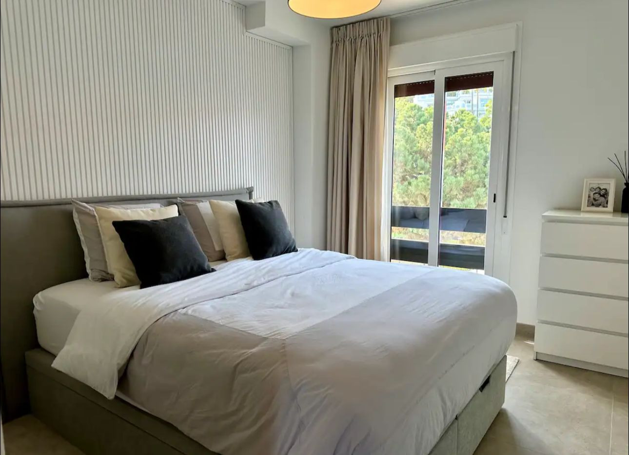 Ático de 4 Dormitorios y 3 Baños en venta en Nueva Andalucía, Marbella