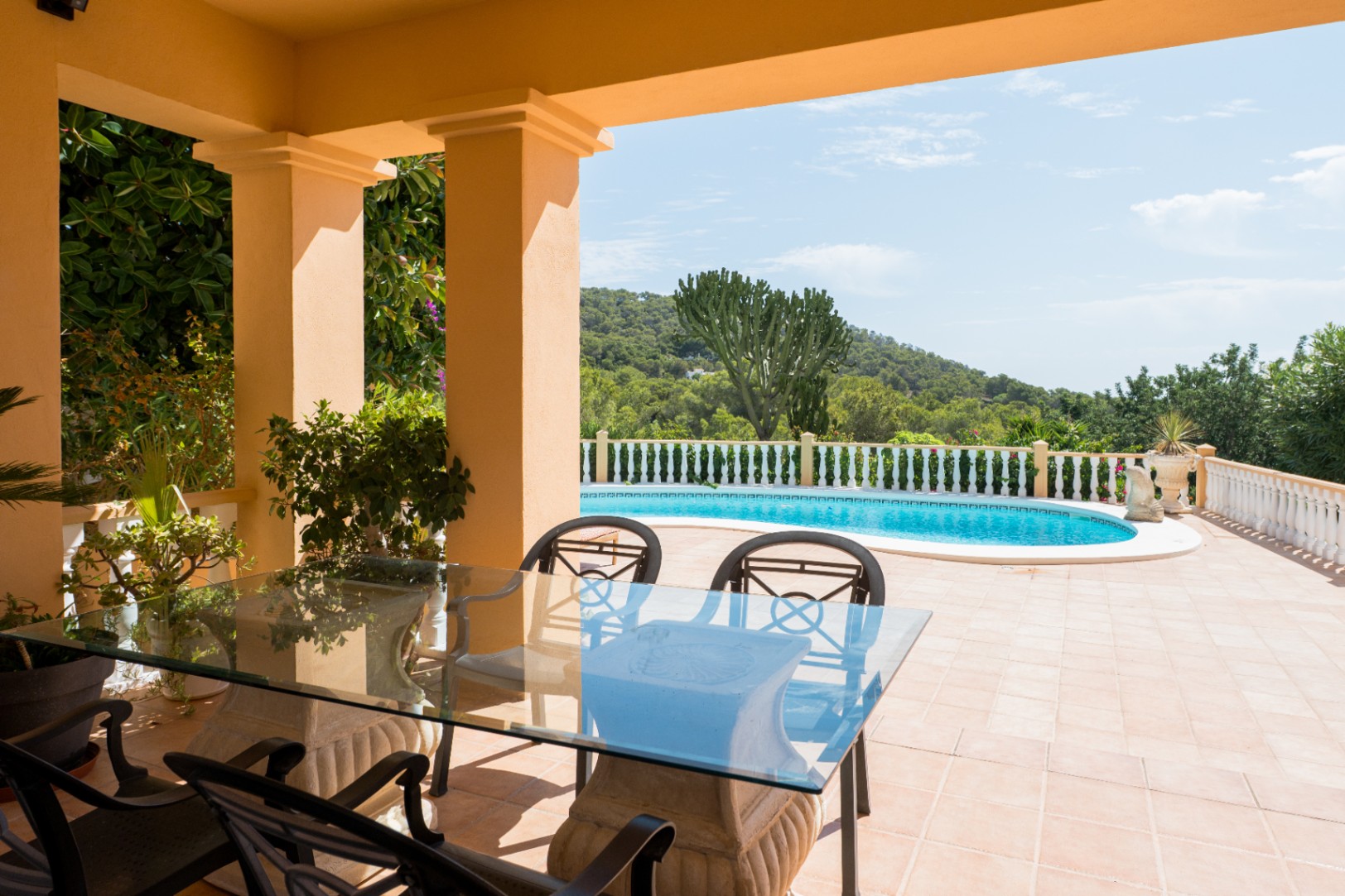3 Slaapk., 3 Badk. - Villa te koop in Santa Eularia des Riu
