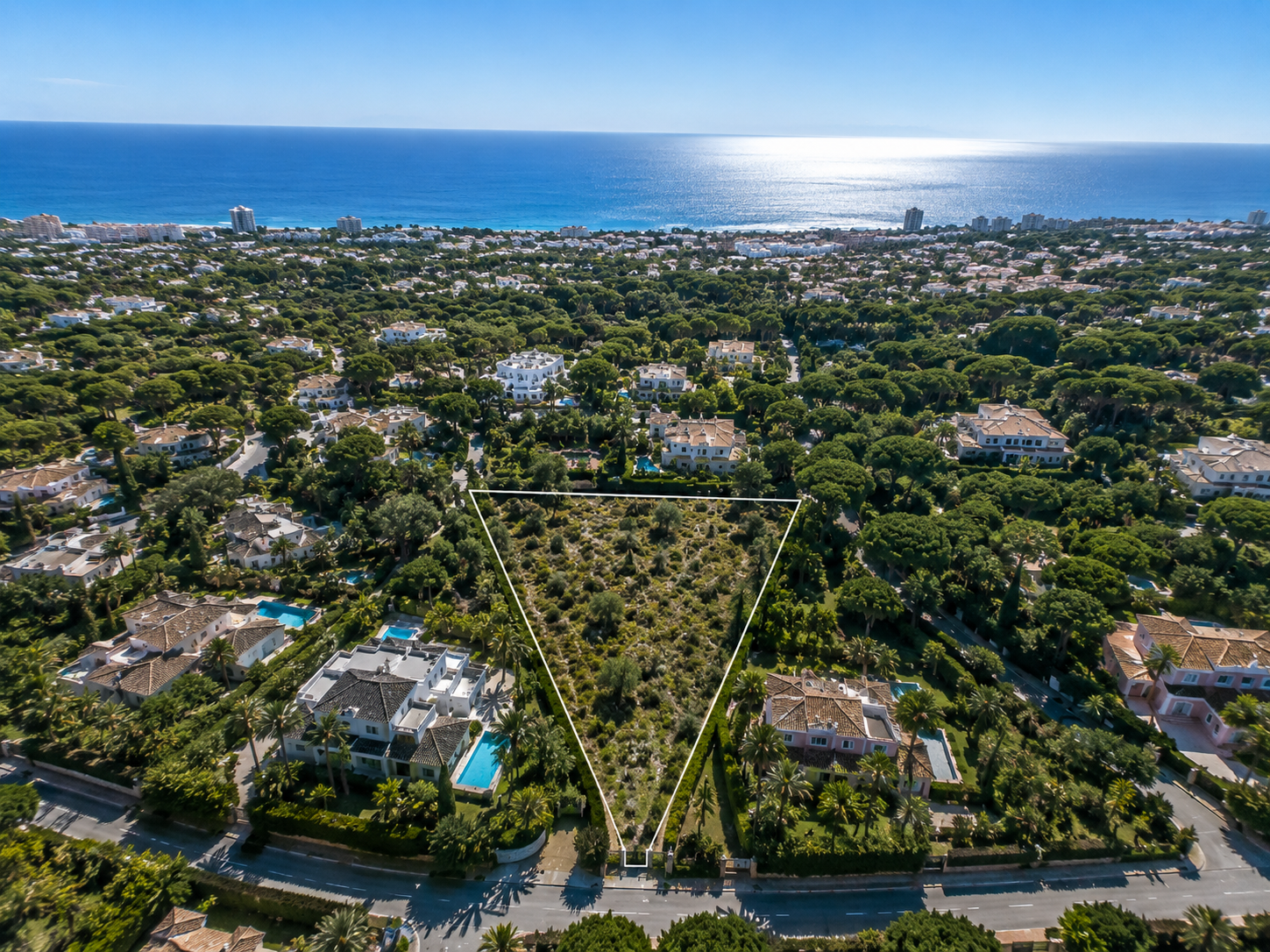 Terreno en venta en El Rosario, Marbella