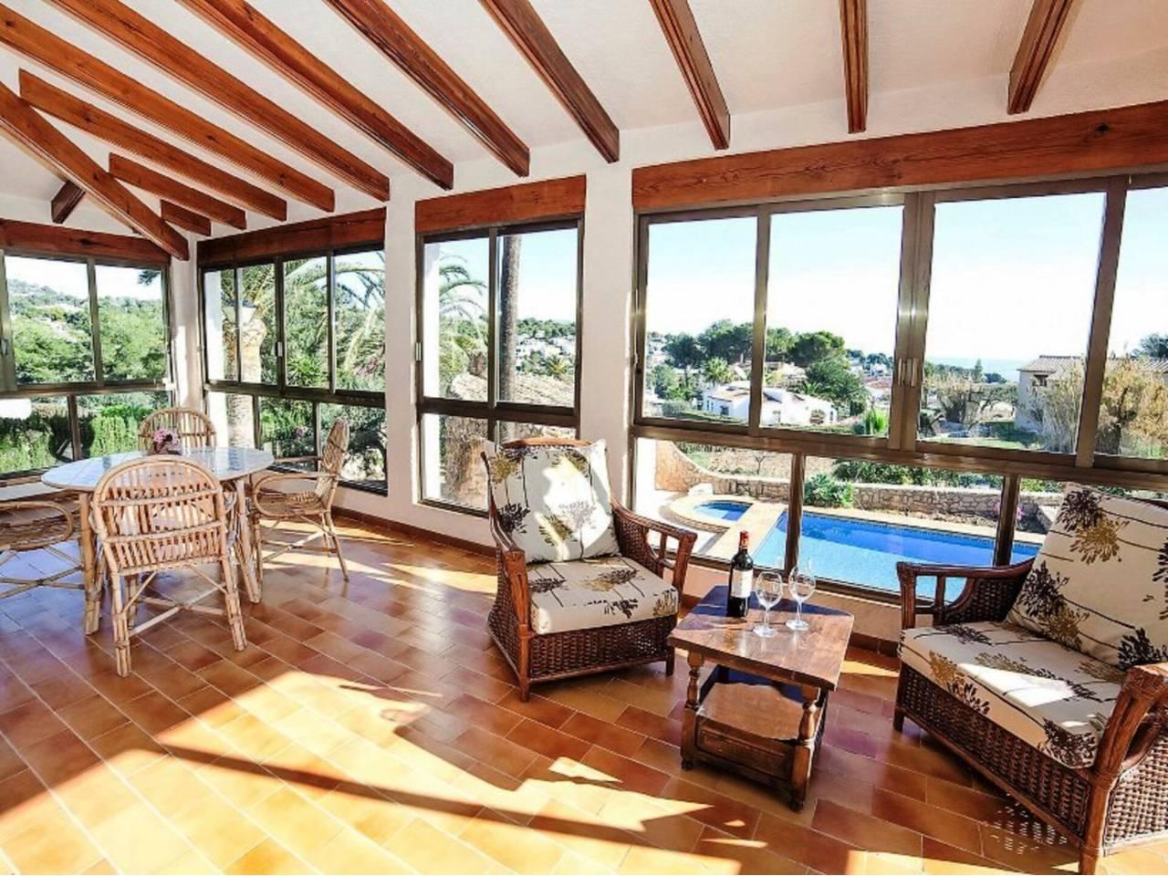 Casa Adosada de 5 Dormitorios y 3 Baños en venta en Calp