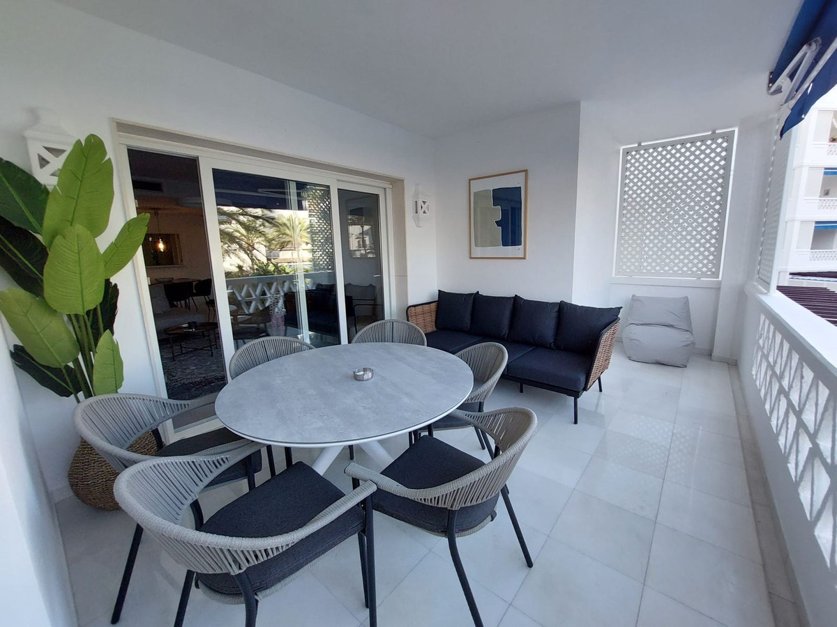 Piso de 3 Dormitorios y 3 Baños en venta en Puerto Banús