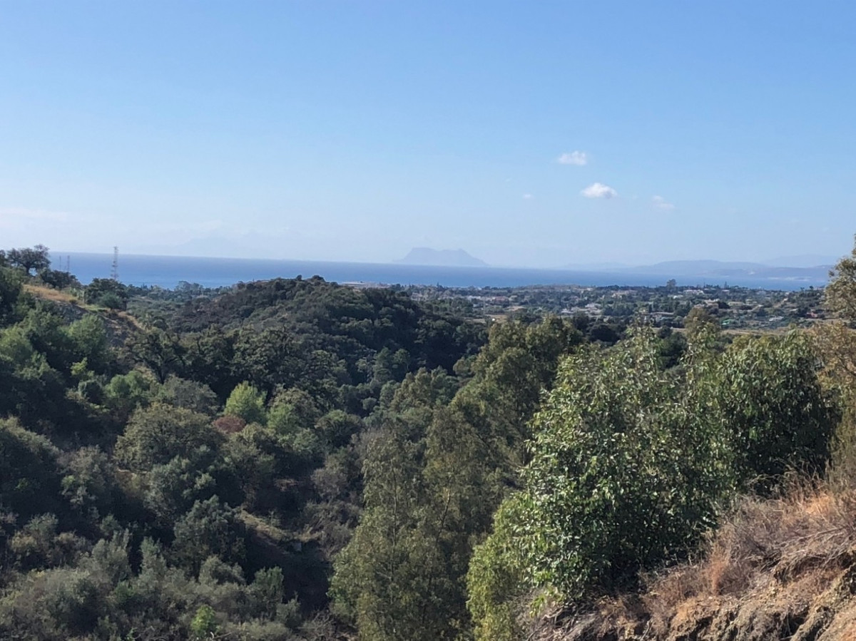 Terreno en venta en Nueva Milla de Oro, Estepona