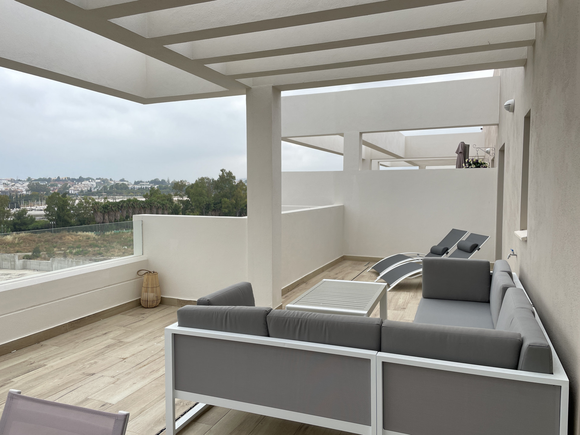 Ático de 2 Dormitorios en venta en Nueva Andalucía, Marbella