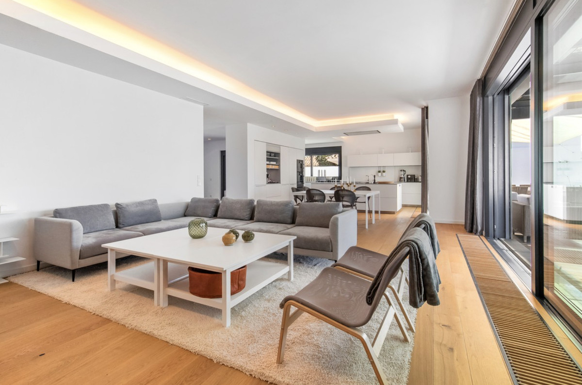 6 кровать 5 ванна Вилла для продажи в Costabella, Marbella