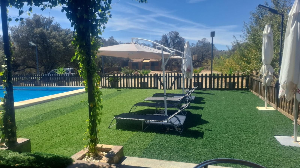 Finca de 3 Dormitorios en venta en Cumbres Mayores
