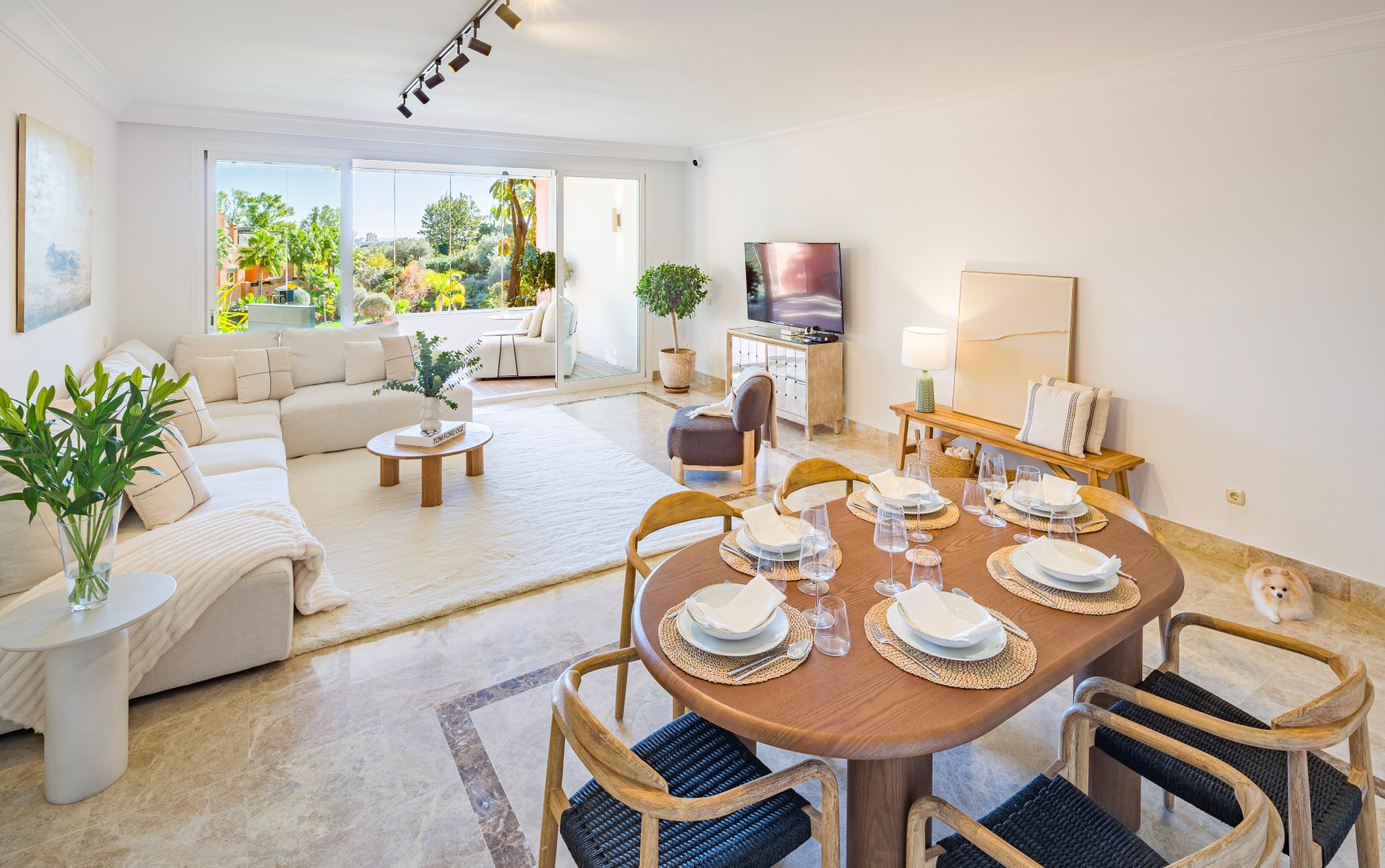 4 Bed - Apartment for Sale in Nueva Andalucia, Marbella