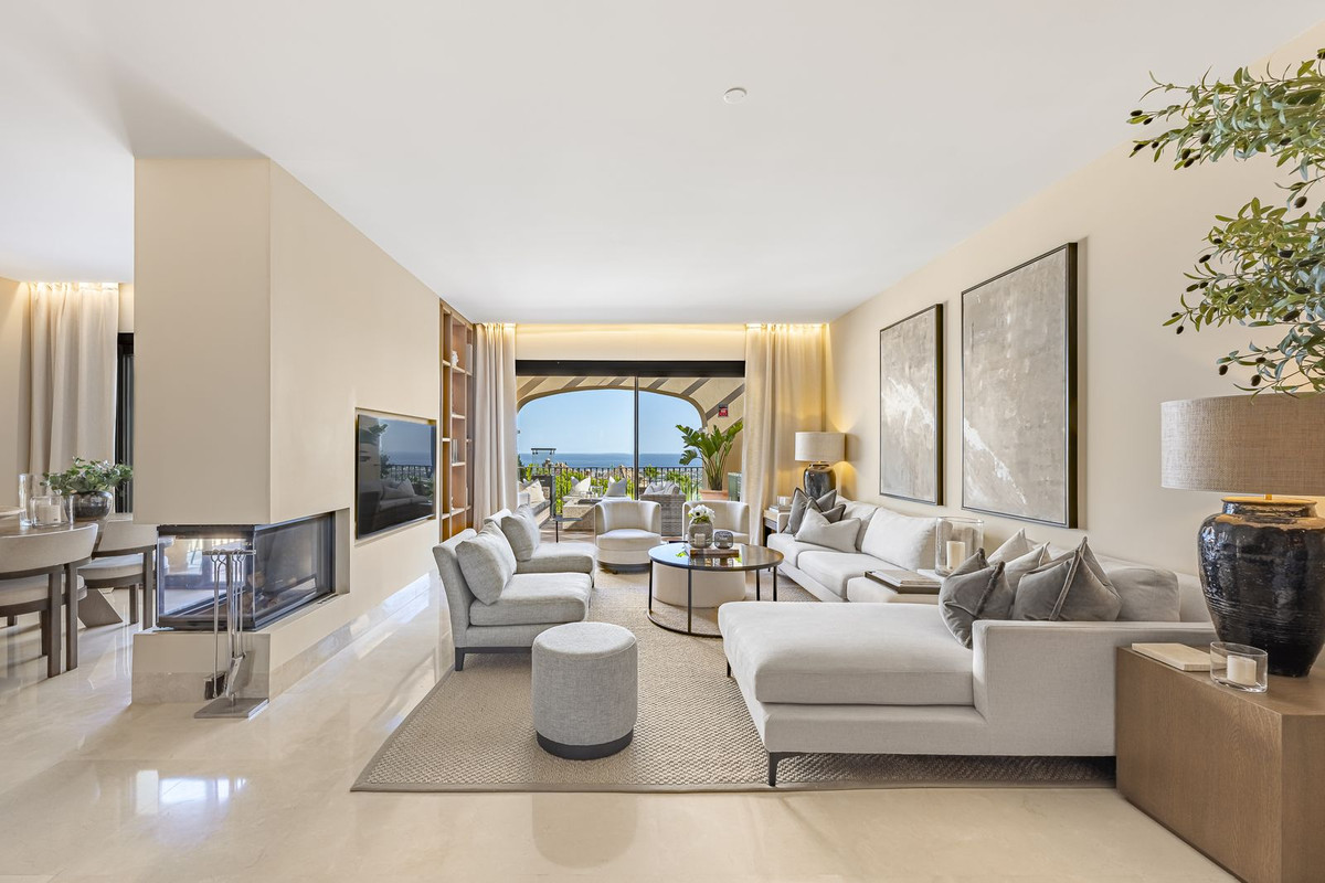 Ático de 3 Dormitorios en venta en La Quinta, Benahavís