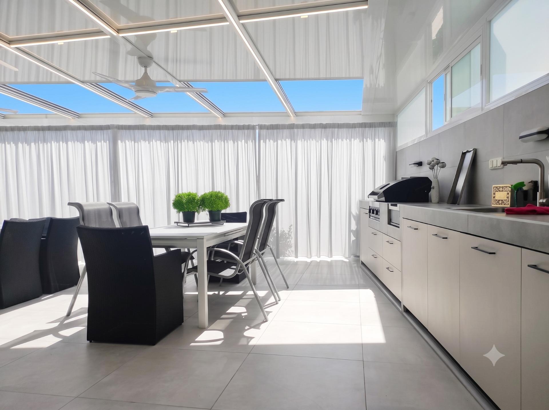 Piso de 3 Dormitorios en venta en El Bajondilo, Torremolinos