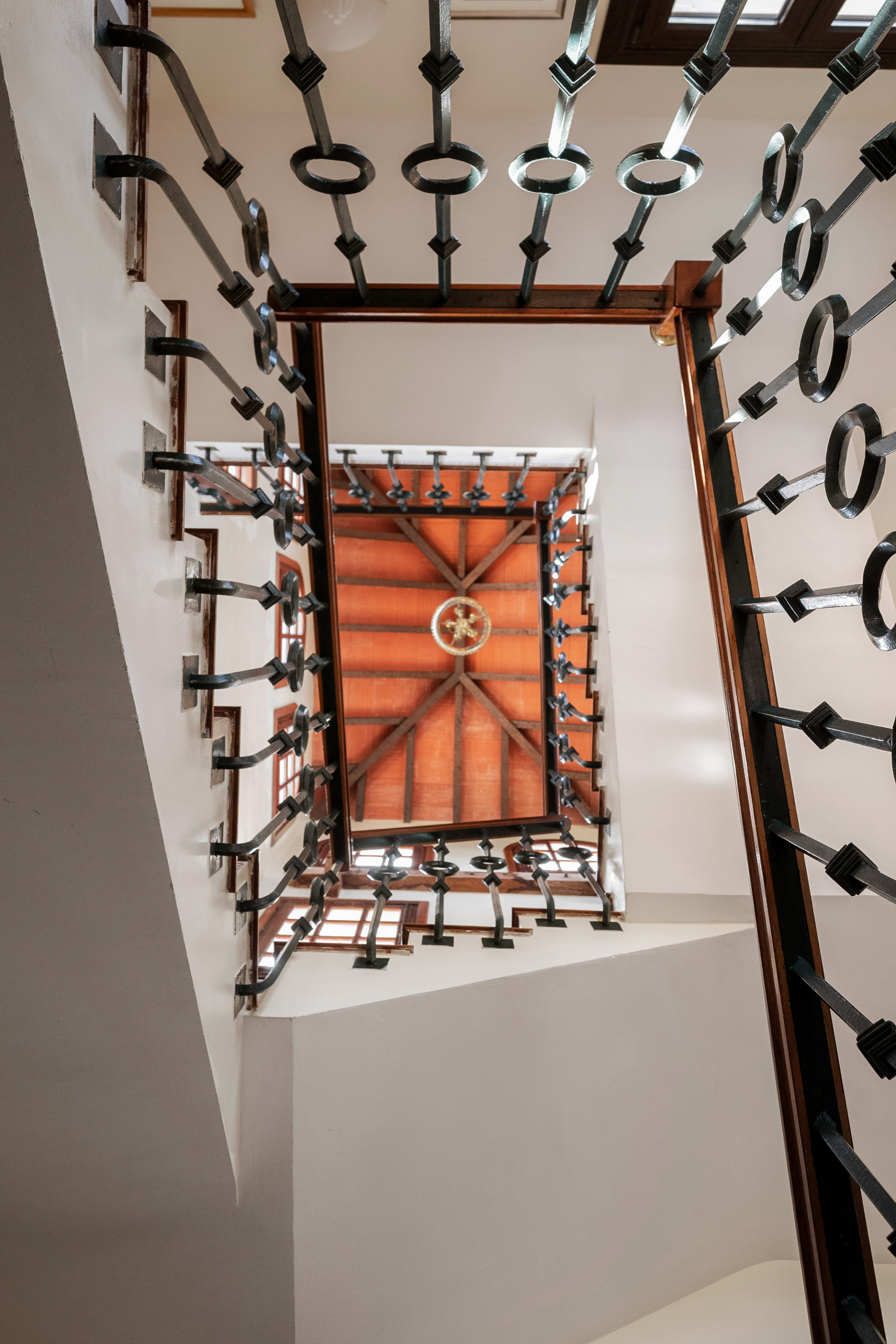 Casa de 6 Dormitorios y 6 Baños en venta en Istán