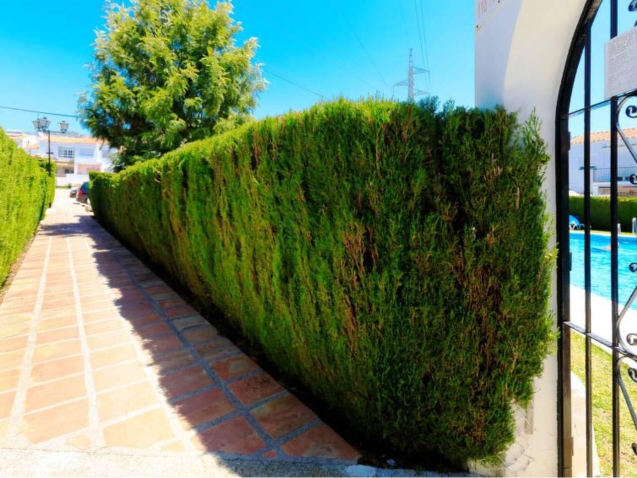 Casa Adosada de 3 Dormitorios en venta en Nerja