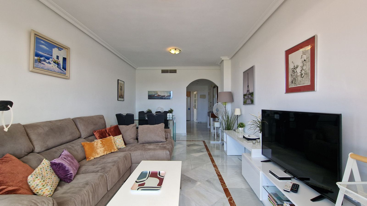 Ático de 2 Dormitorios en venta en Nueva Andalucía, Marbella