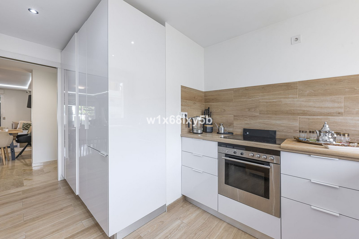 Piso de 3 Dormitorios y 2 Baños en venta en Guadalmina Alta, San Pedro de Alcántara