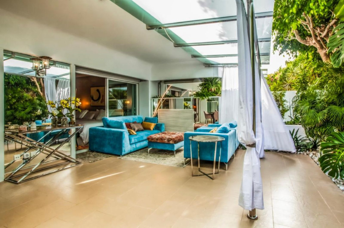 2 Bed, 2 Bath - Apartment for Sale in Marbella Golden Mile