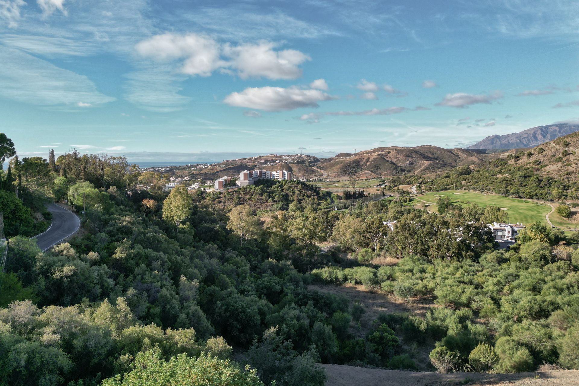 Terreno en venta en Los Almendros, Benahavís