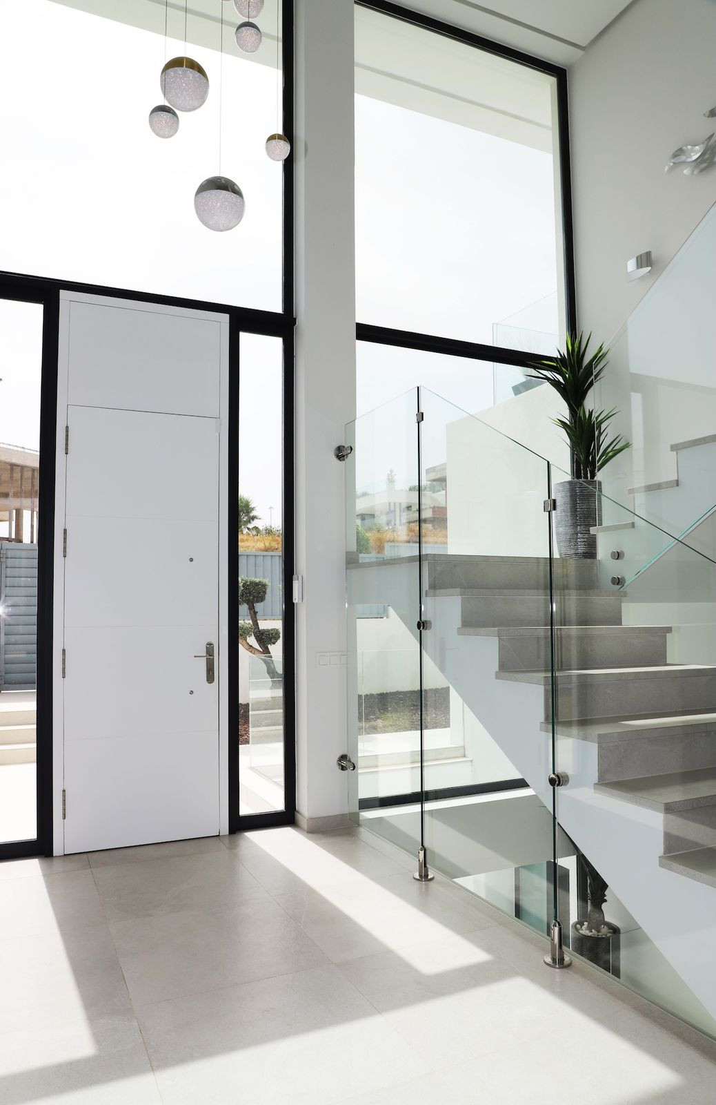 Casa de 5 Dormitorios y 6 Baños en venta en Nueva Milla de Oro, Estepona