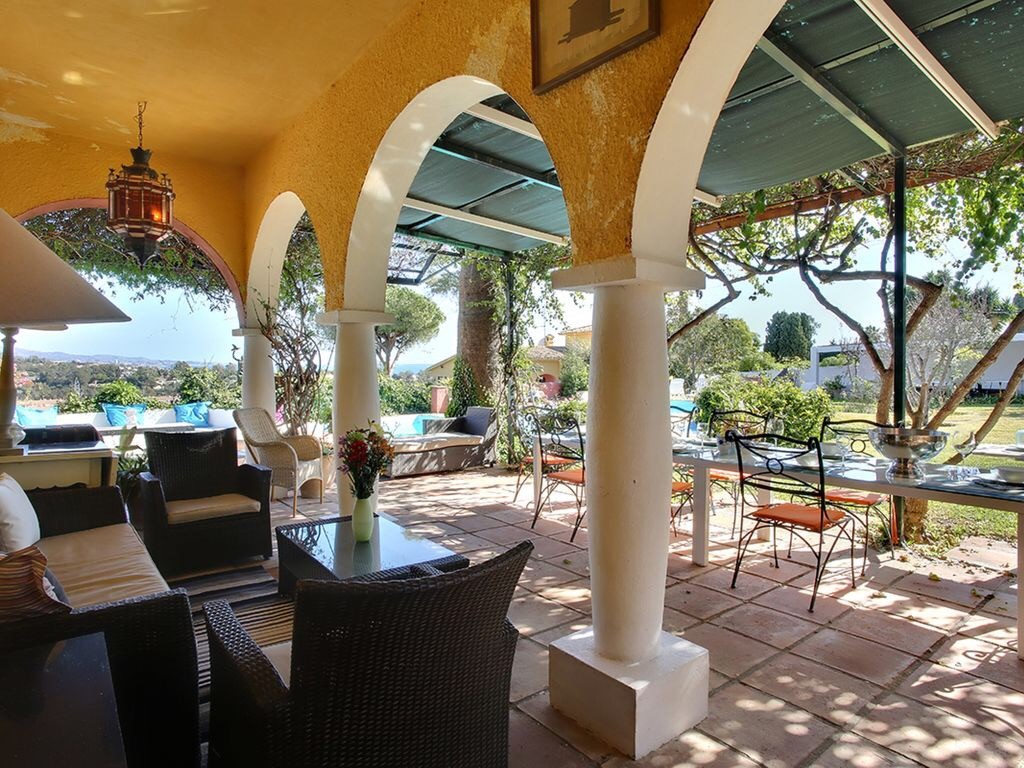 Casa de 4 Dormitorios y 4 Baños en venta en Nueva Andalucía, Marbella