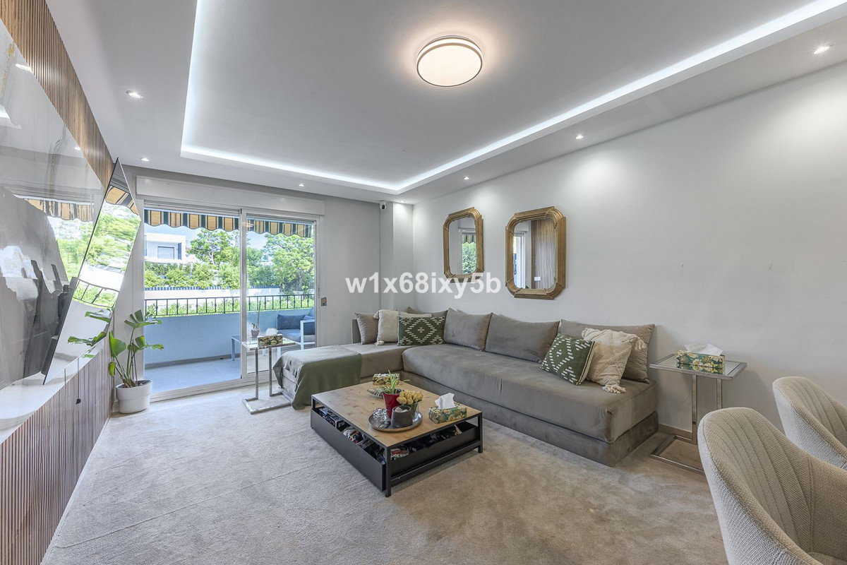 Piso de 3 Dormitorios y 2 Baños en venta en Guadalmina Alta, San Pedro de Alcántara
