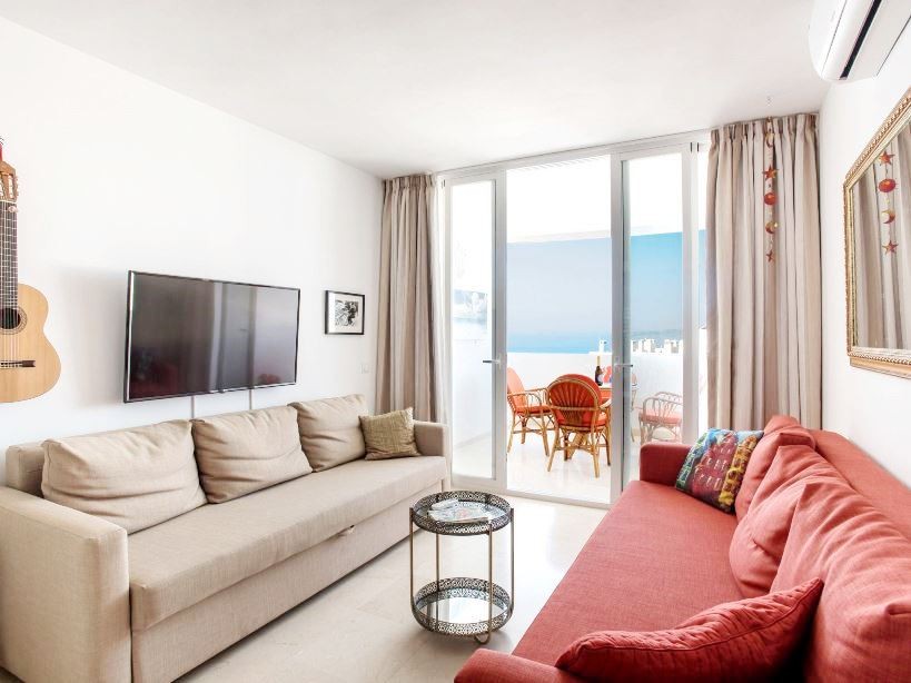 Piso de 2 Dormitorios en venta en La Alqueria, Estepona