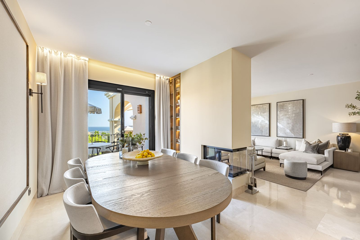 Ático de 3 Dormitorios en venta en La Quinta, Benahavís