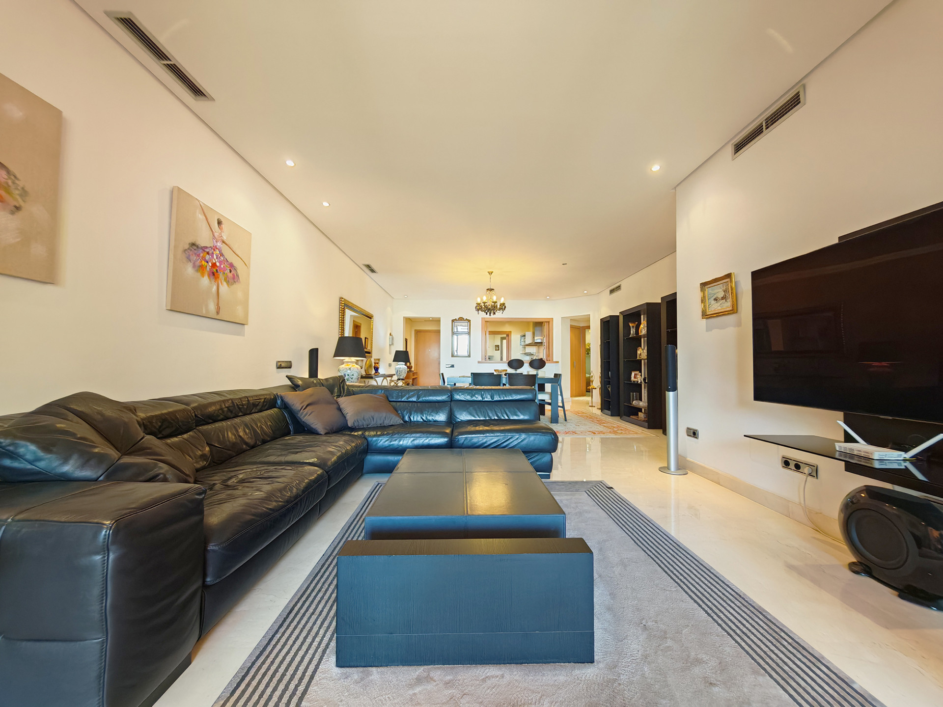 Piso de 3 Dormitorios y 3 Baños en venta en Sierra Blanca, Marbella