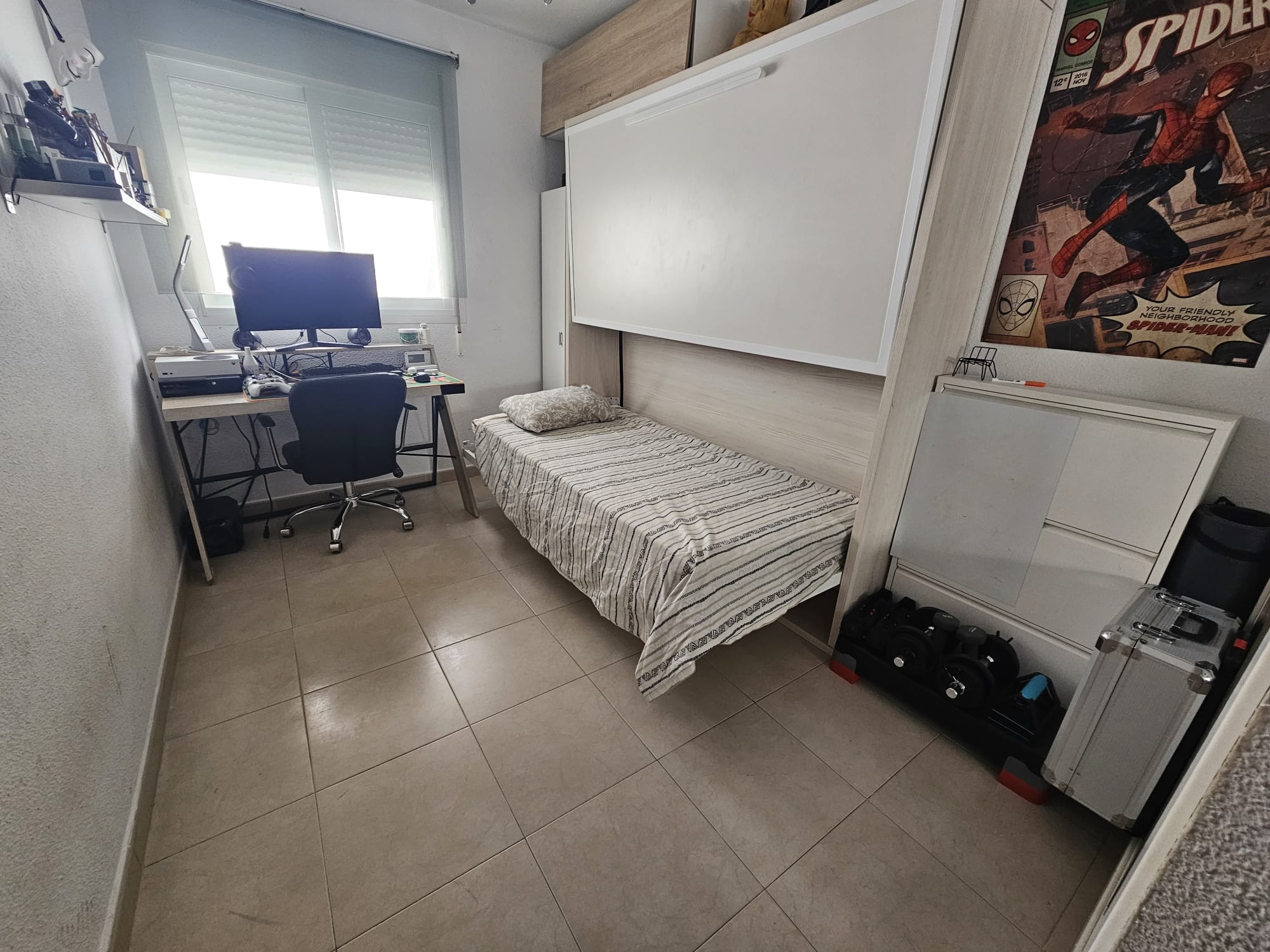 Piso de 2 Dormitorios en venta en El Pinillo, Torremolinos