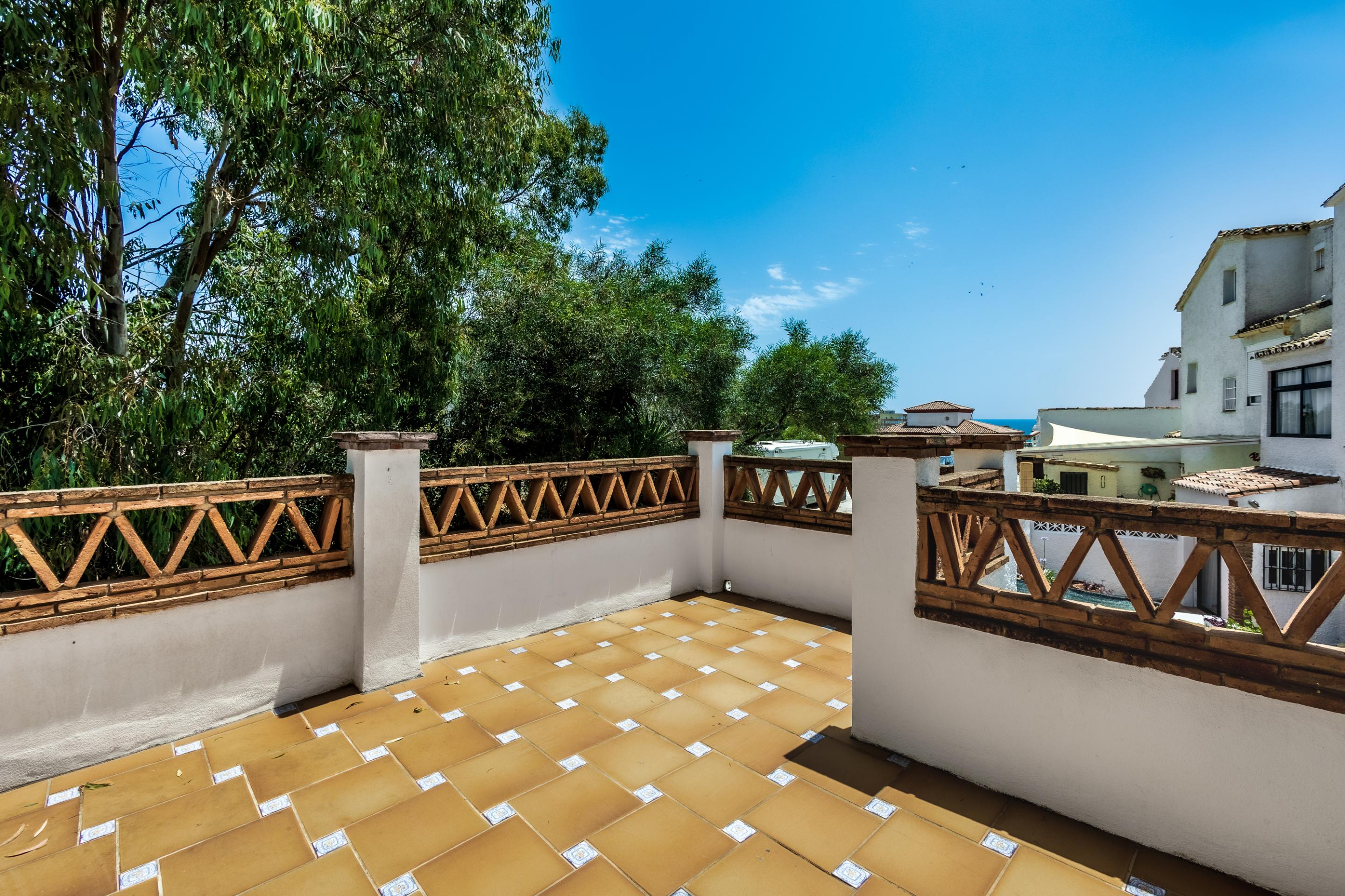 4 Bed - Townhouse for Sale in Calahonda, Mijas