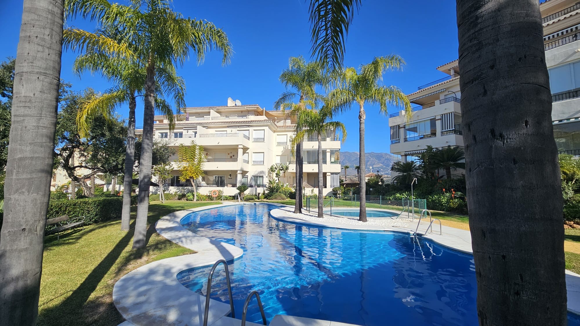 Piso de 2 Dormitorios en venta en Mijas Golf