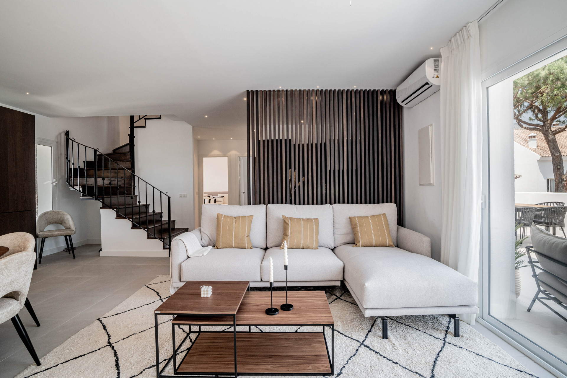 Ático de 4 Dormitorios y 4 Baños en venta en Nueva Andalucía, Marbella