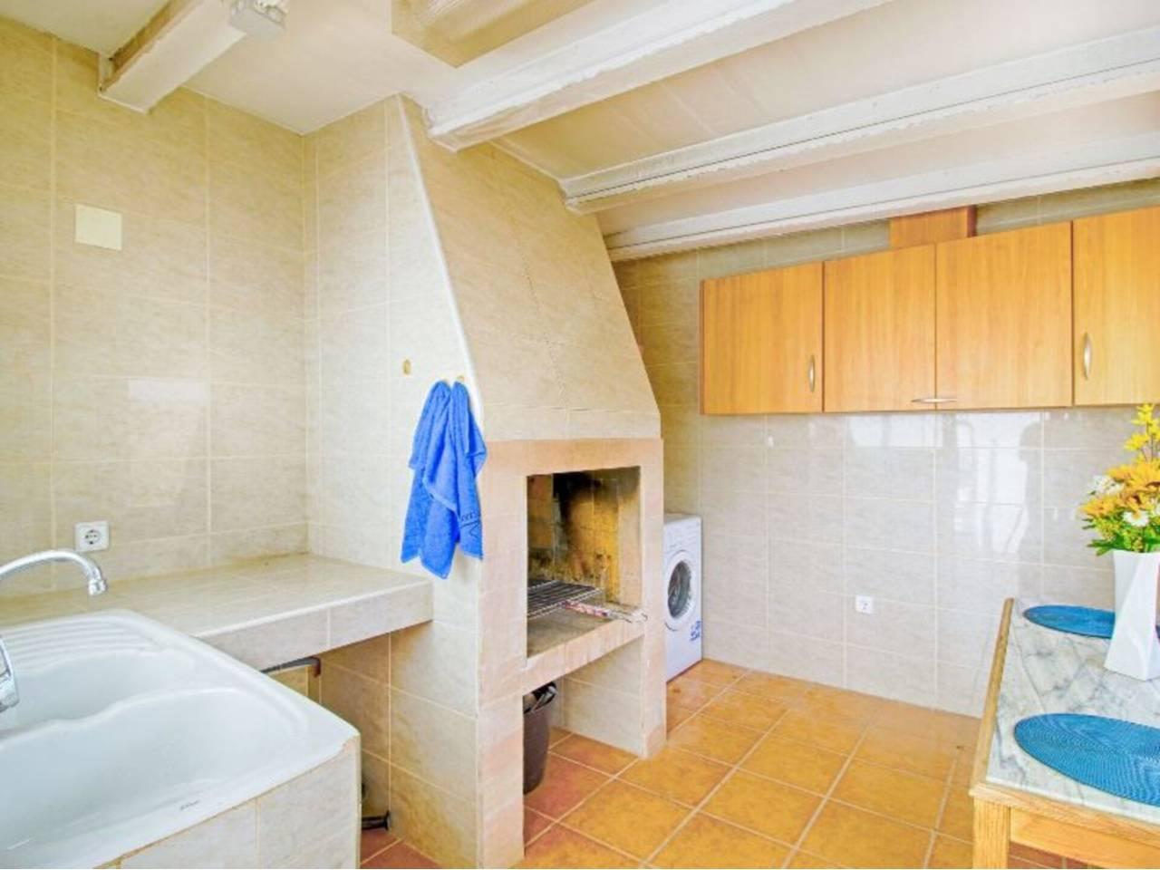 Casa Adosada de 5 Dormitorios y 4 Baños en venta en Calp