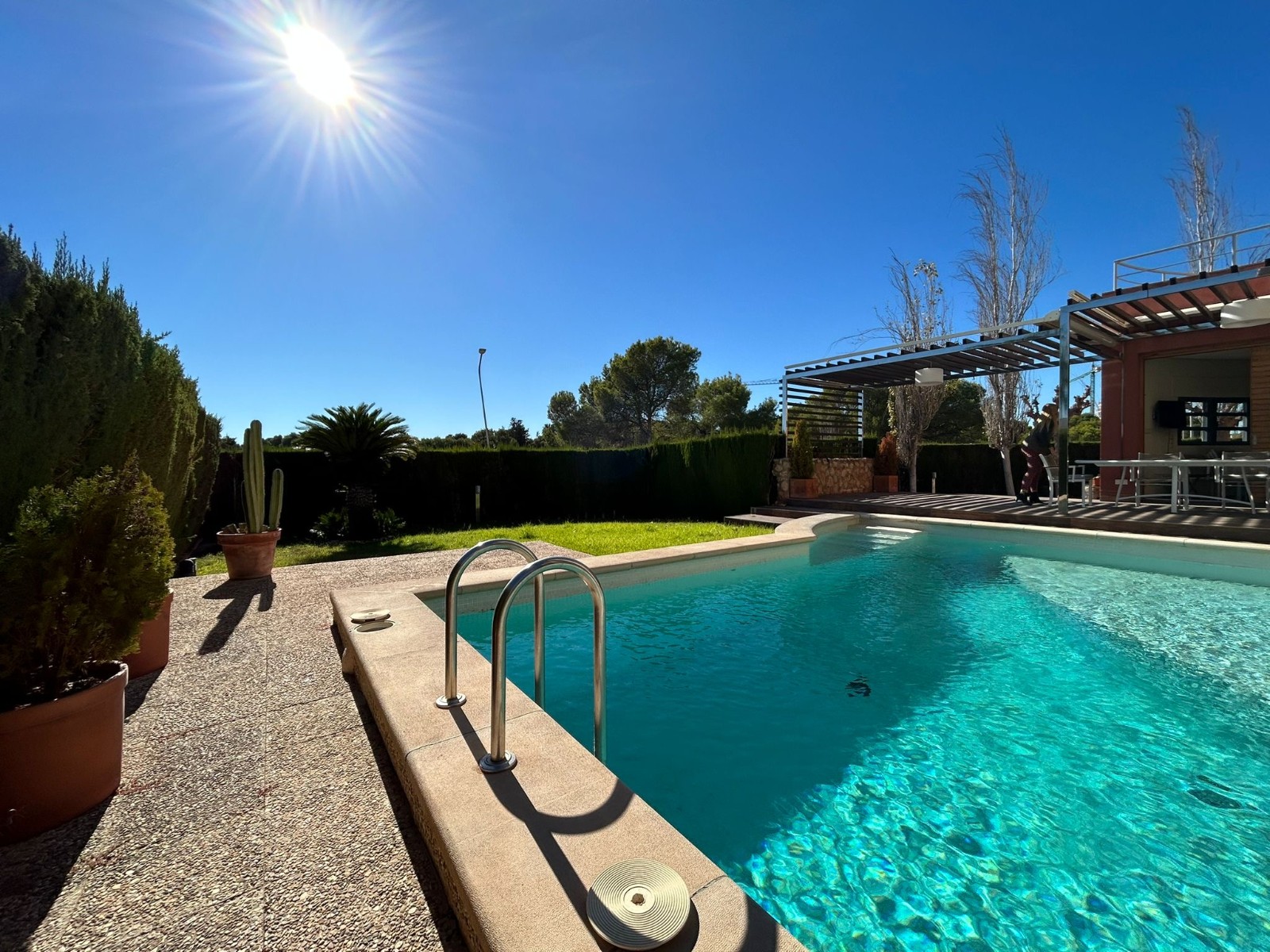 Casa de 4 Dormitorios en venta en Dehesa de Campoamor, Orihuela Costa