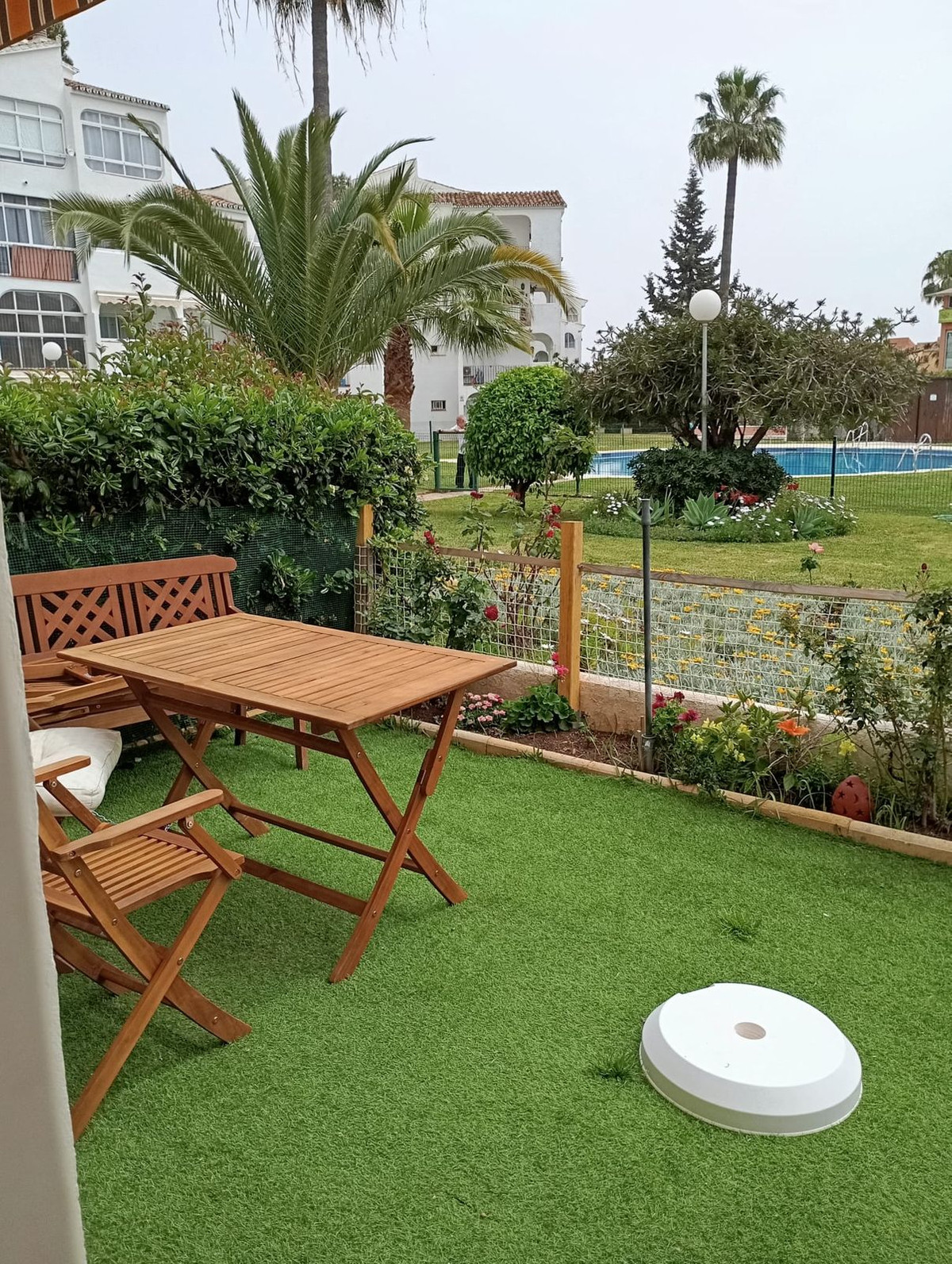 Piso de 2 Dormitorios en venta en Calahonda