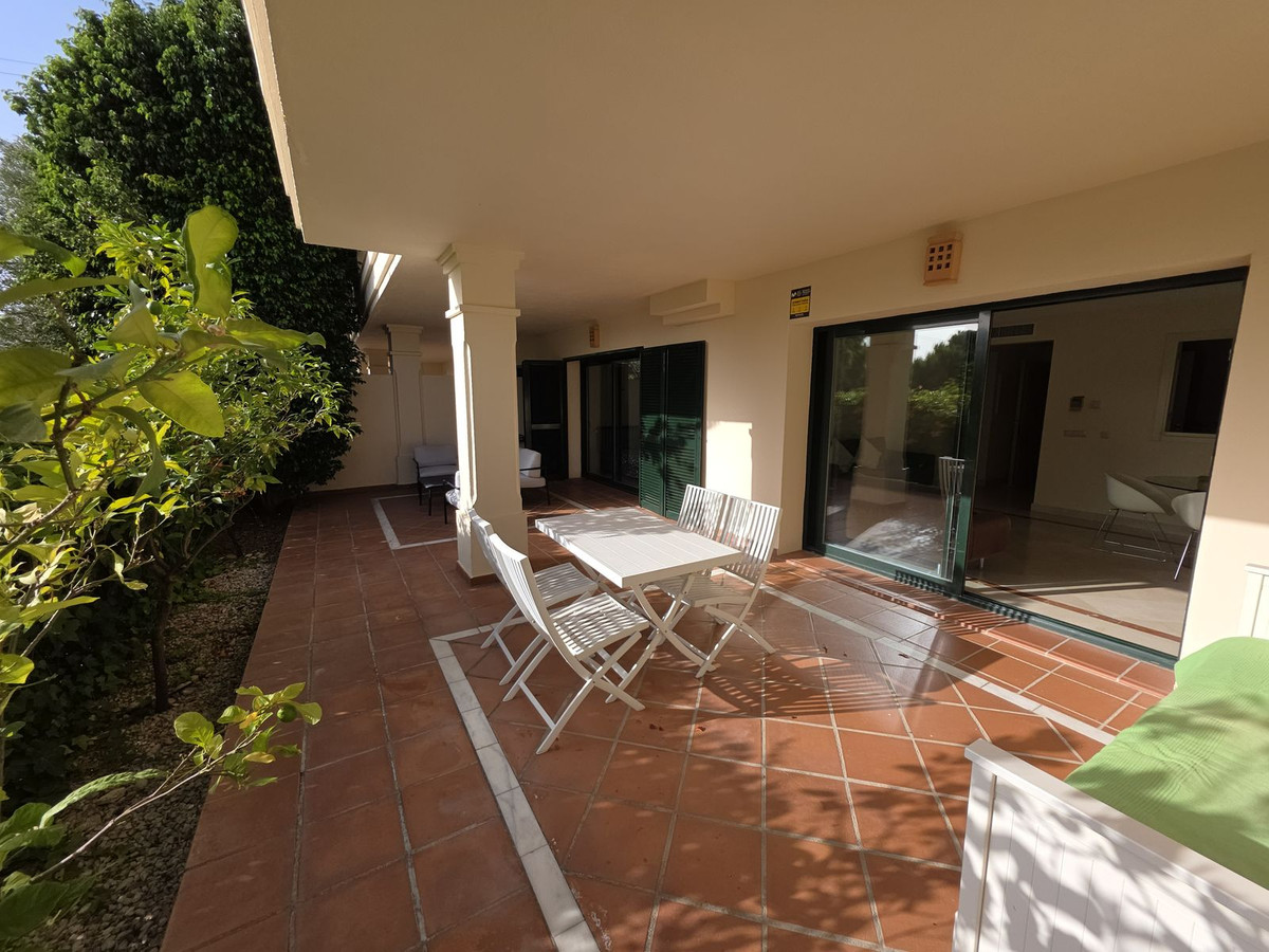 1 Bed - Apartment for Sale in Nueva Andalucia, Marbella