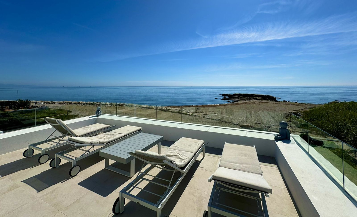 Casa de 3 Dormitorios en venta en Estepona