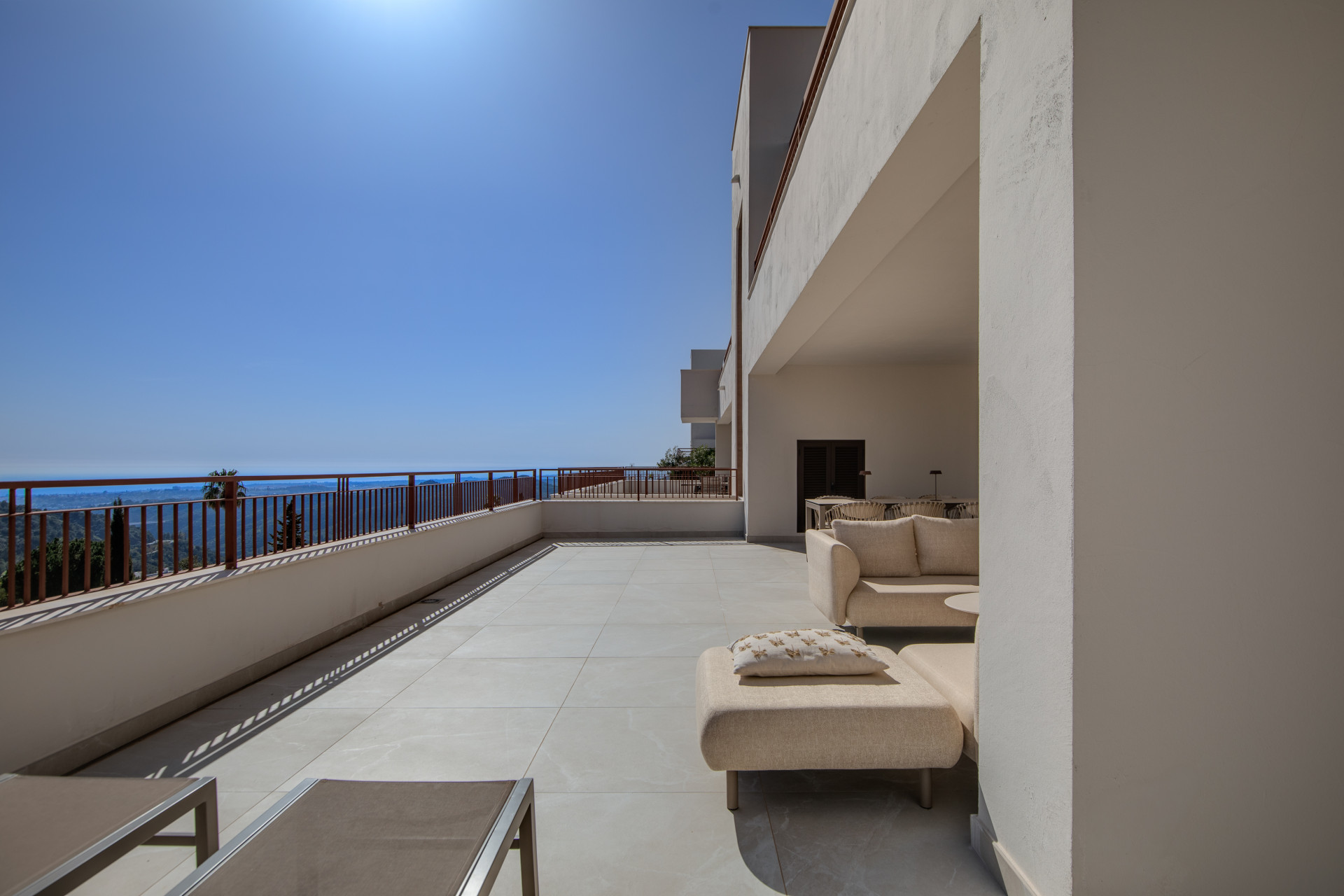 Piso de 3 Dormitorios y 2 Baños en venta en Istán