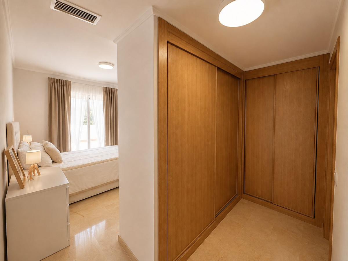 Piso de 3 Dormitorios en venta en Estepona