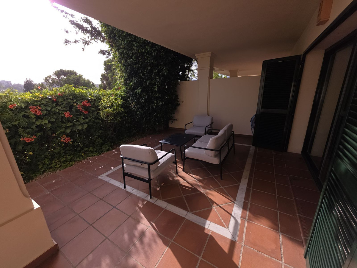 1 Bed - Apartment for Sale in Nueva Andalucia, Marbella