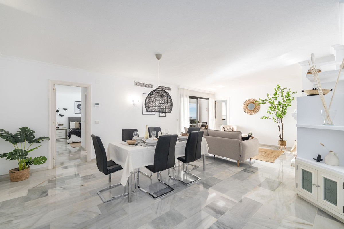 Piso de 2 Dormitorios en venta en Puerto Banús