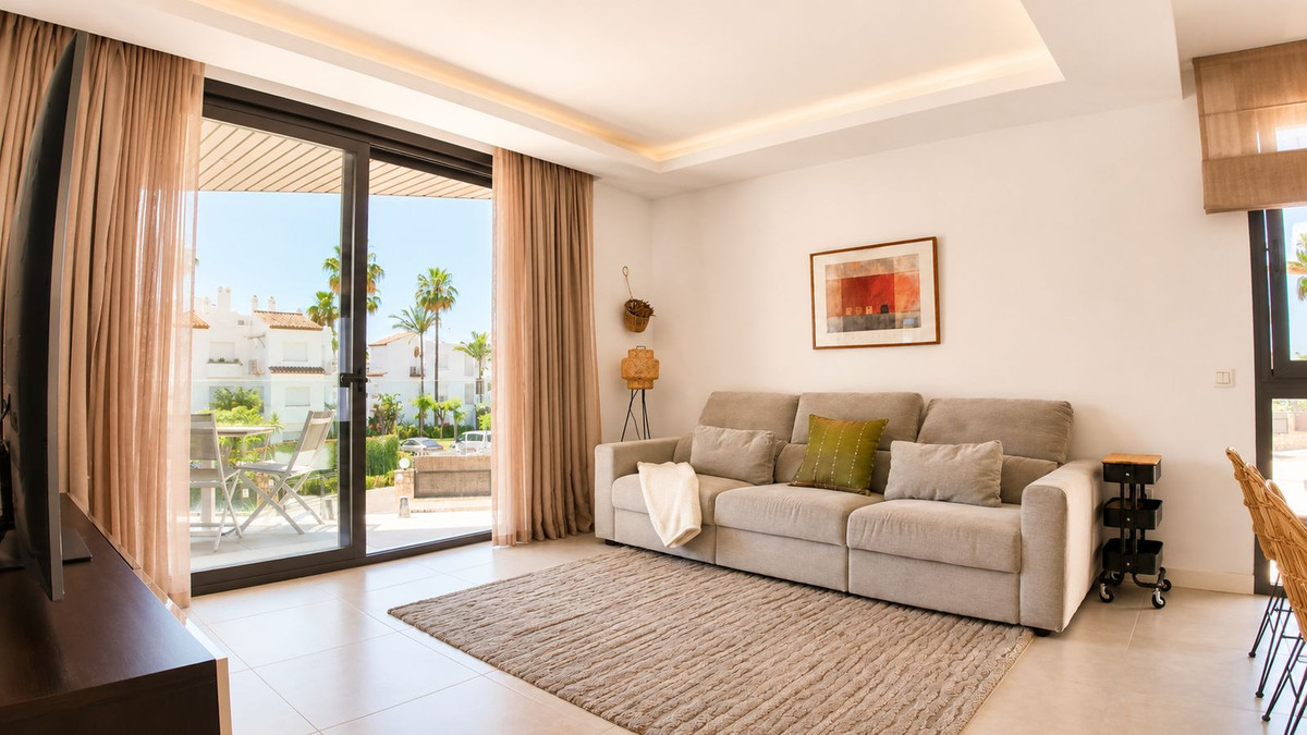 Piso de 2 Dormitorios y 2 Baños en alquiler vacacional en Estepona