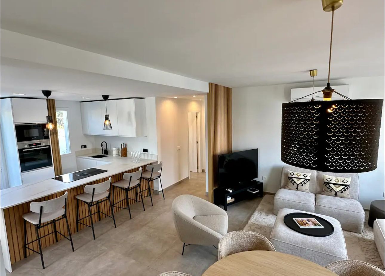Ático de 4 Dormitorios y 3 Baños en venta en Nueva Andalucía, Marbella