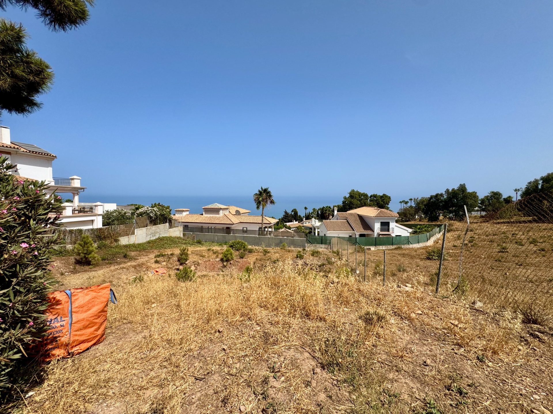 Terreno en venta en La Duquesa