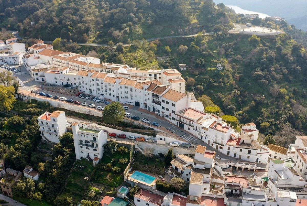 Casa de 4 Dormitorios en venta en Istán