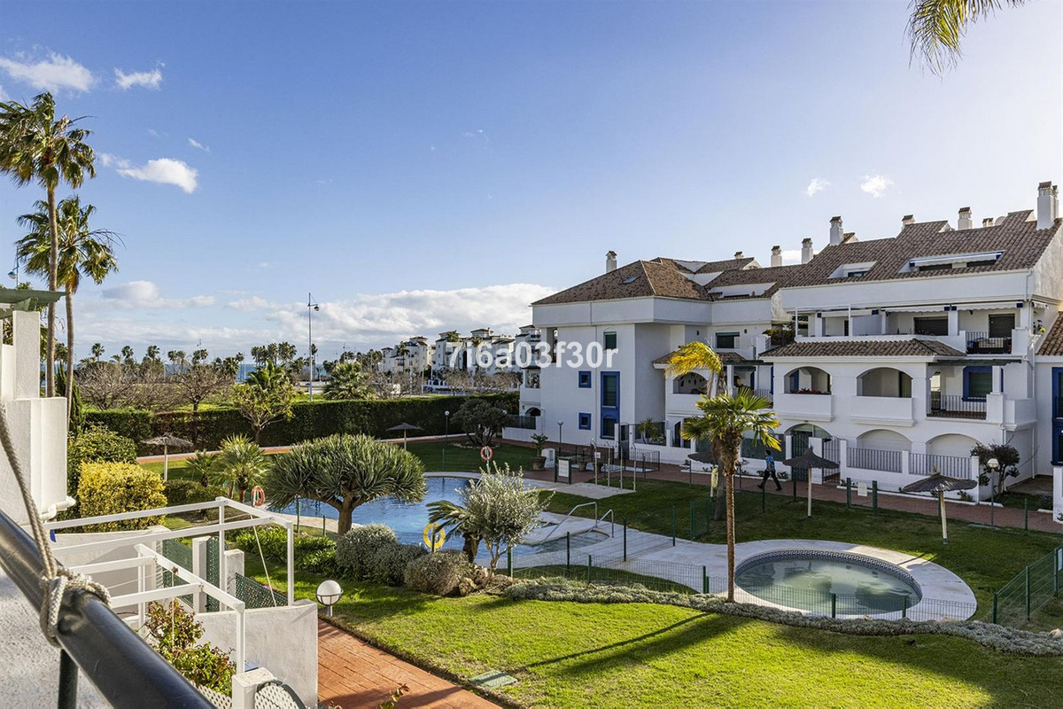 5 спални - Редова къща за продажба в Marbella