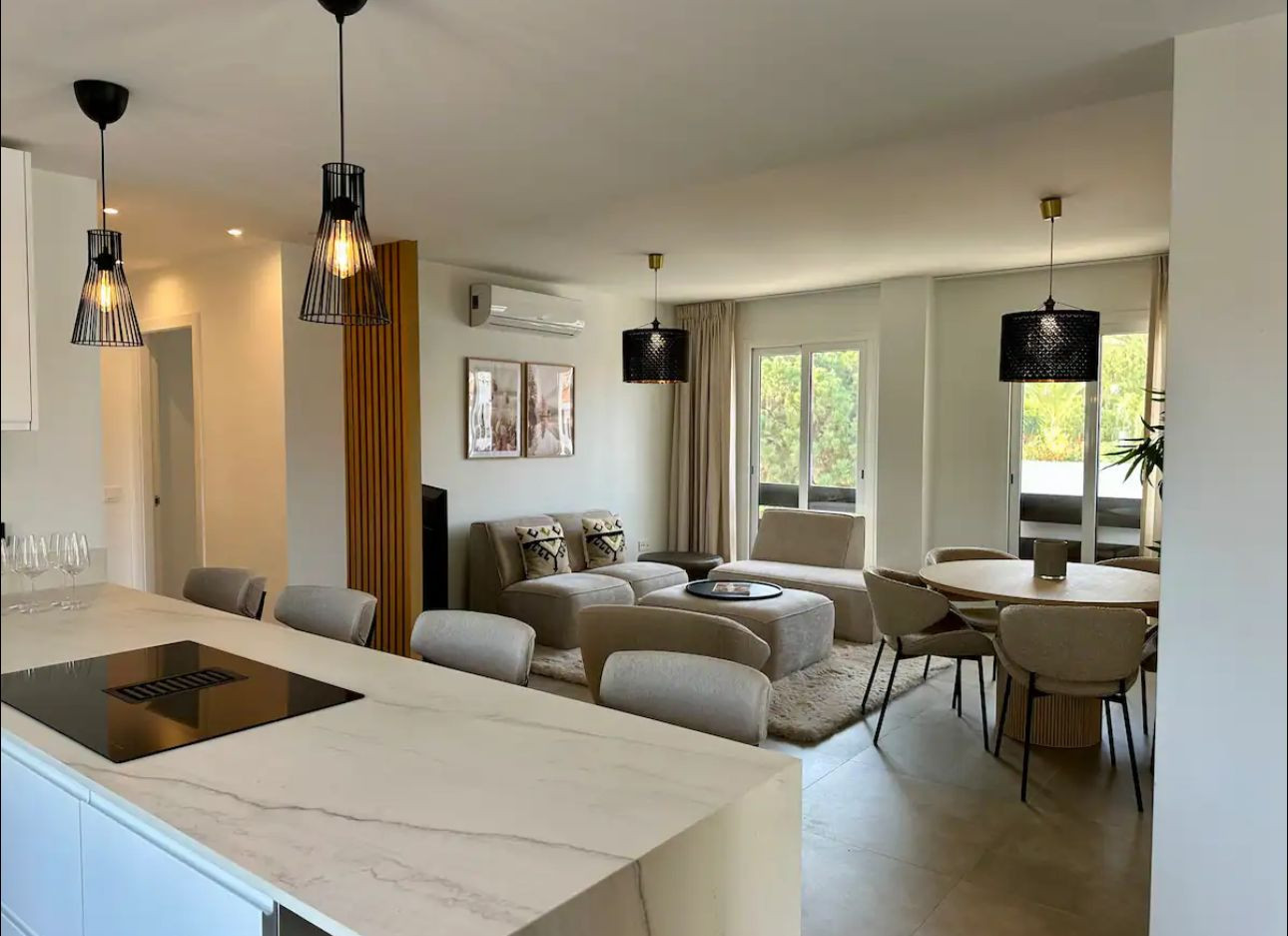 Ático de 4 Dormitorios y 3 Baños en venta en Nueva Andalucía, Marbella
