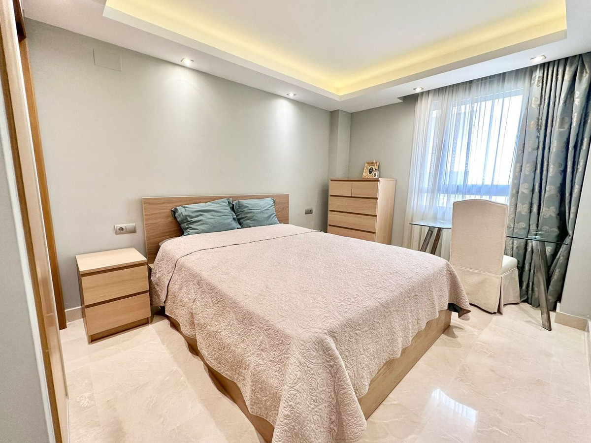Piso de 3 Dormitorios en venta en San Pedro de Alcántara