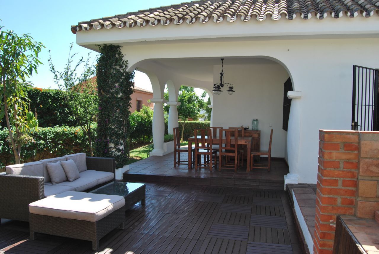 4 Bed, 3 Bath - Villa for Sale in Marbella