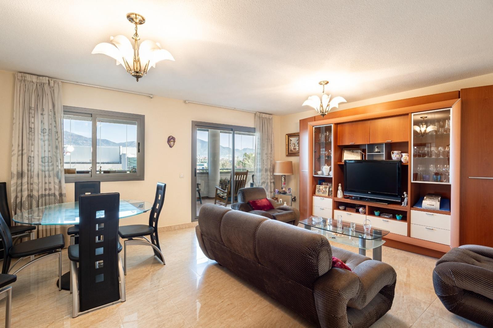 Piso de 3 Dormitorios y 2 Baños en venta en Fuengirola
