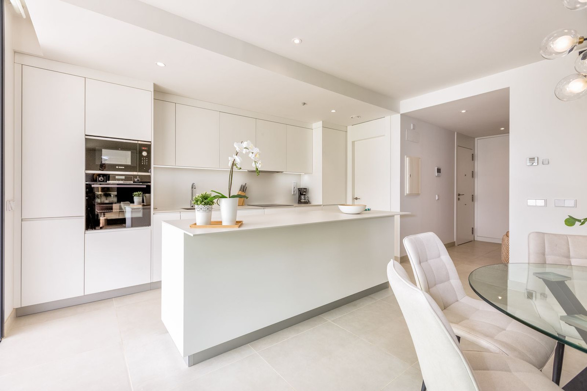 Piso de 2 Dormitorios y 2 Baños en venta en Fuengirola