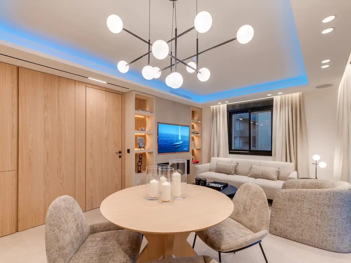 2 спални, 2 бани - Апартамент за продажба в Nueva Andalucia, Marbella