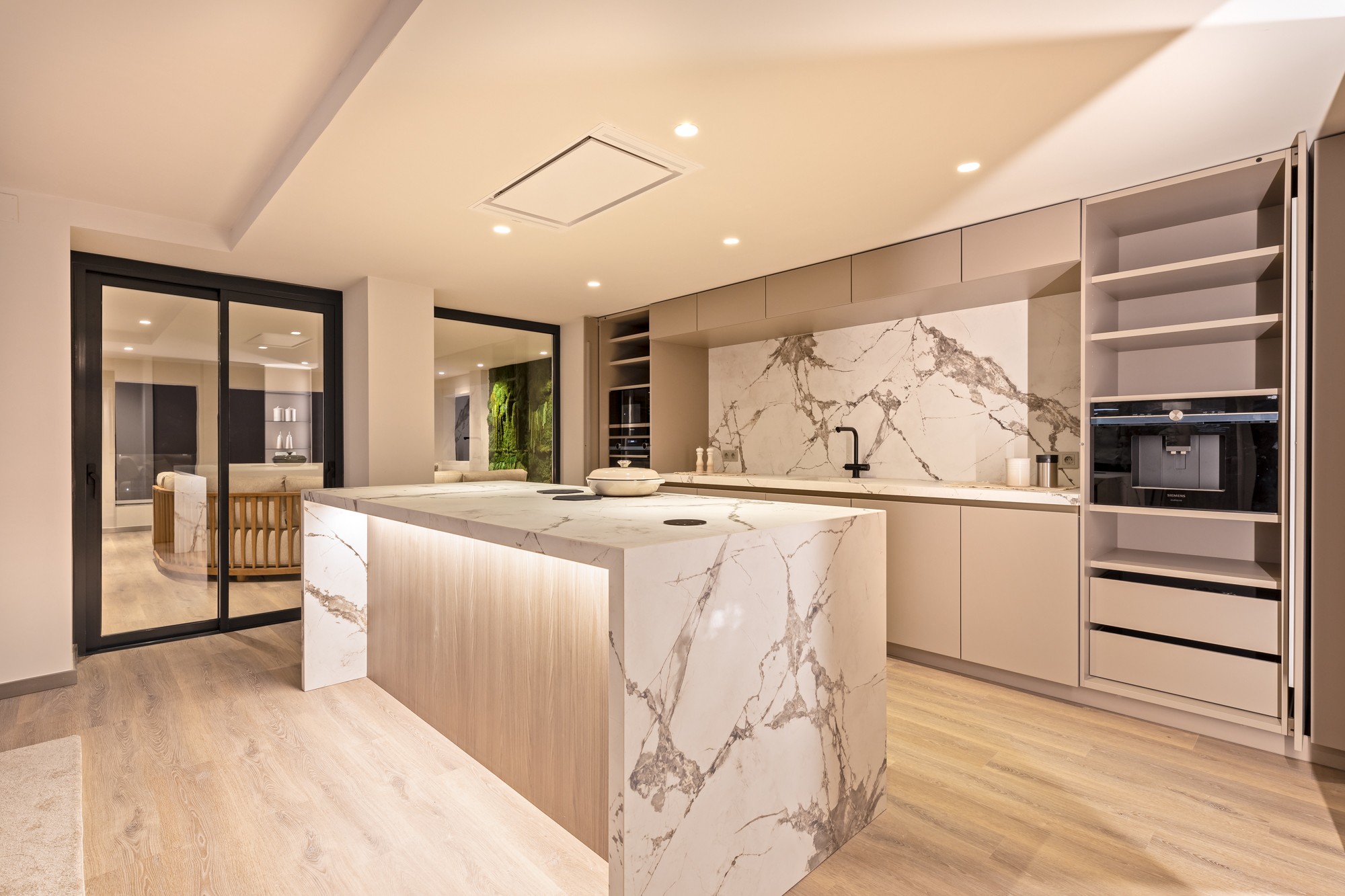 5 спални - Апартамент за продажба в Puerto Banus, Marbella