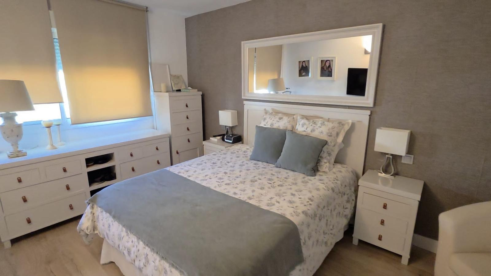 Casa Adosada de 4 Dormitorios y 3 Baños en venta en Nueva Andalucía, Marbella